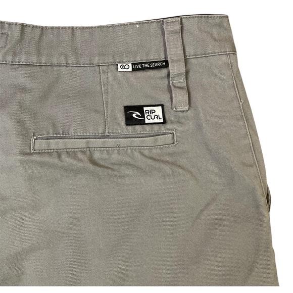 Rip Curl Gray Flat Front Sporty Shorts Timeless Style 3 Back Pockets 2 Front - Picture 4 of 5